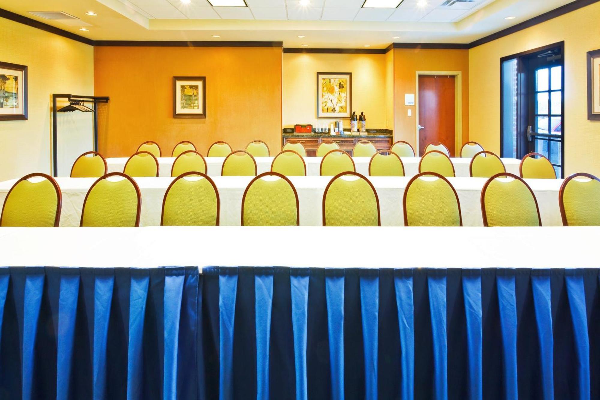Holiday Inn Express Hotel & Suites Ooltewah Springs - Chattanooga By Ihg Exterior photo